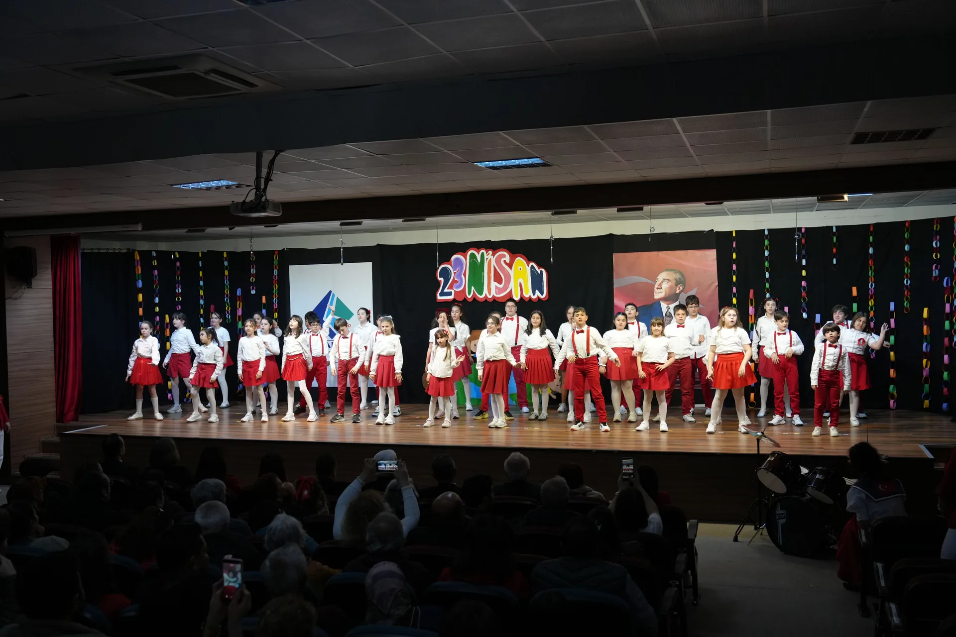 23 NİSAN ULUSAL EGEMENLİK VE ÇOCUK BAYRAMI
